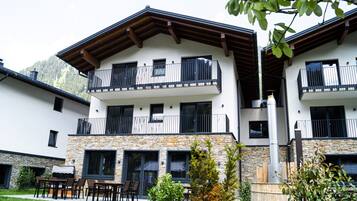 Deluxe Chalet, Multiple Bedrooms | Exterior