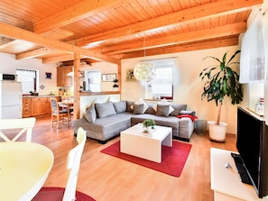 Comfort House, 2 Bedrooms | Living room | DVD player