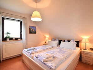 10 bedrooms, individually furnished, bed sheets - Fabelhaftes Ferienhaus in Thorstorf in Meeresnaehe (Warnow)