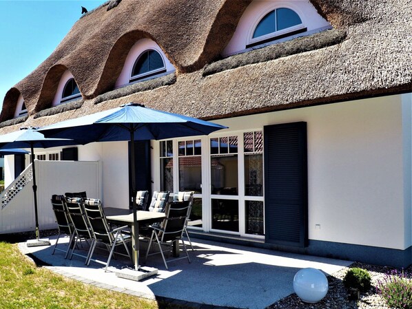 Comfort House, 4 Bedrooms | Balcony