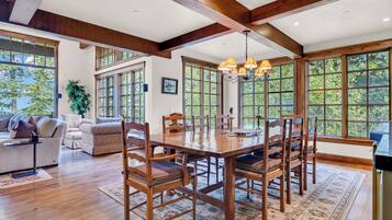 تناول الطعام