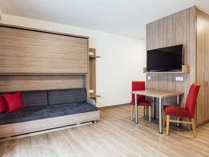 Living room - Apartment in Kleinarl Near Ski-area With Balcony & Parking (Kleinarl)