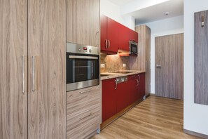 Fridge, microwave