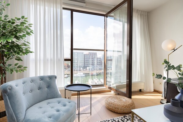 Classic Apartment, 1 Bedroom | Living room