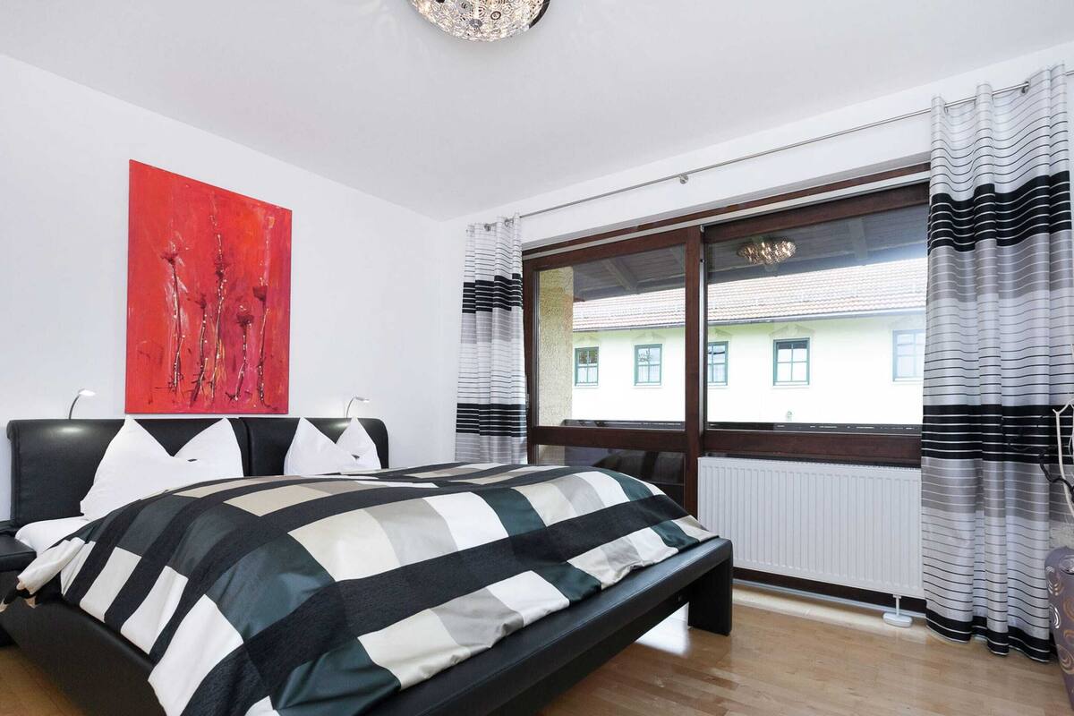 Appartamento Comfort, 2 camere da letto | 3 camere, con arredamento individuale, lenzuola