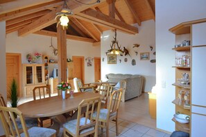 Deluxe Apartment, 3 Bedrooms | Dining - Holiday Home With Panoramic View and Every Convenience - spa (Waldkirchen)