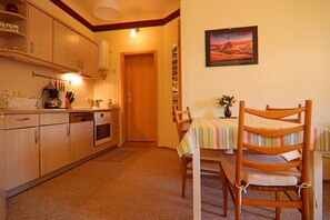 Classic-Apartment, 2 Schlafzimmer | Speisen
