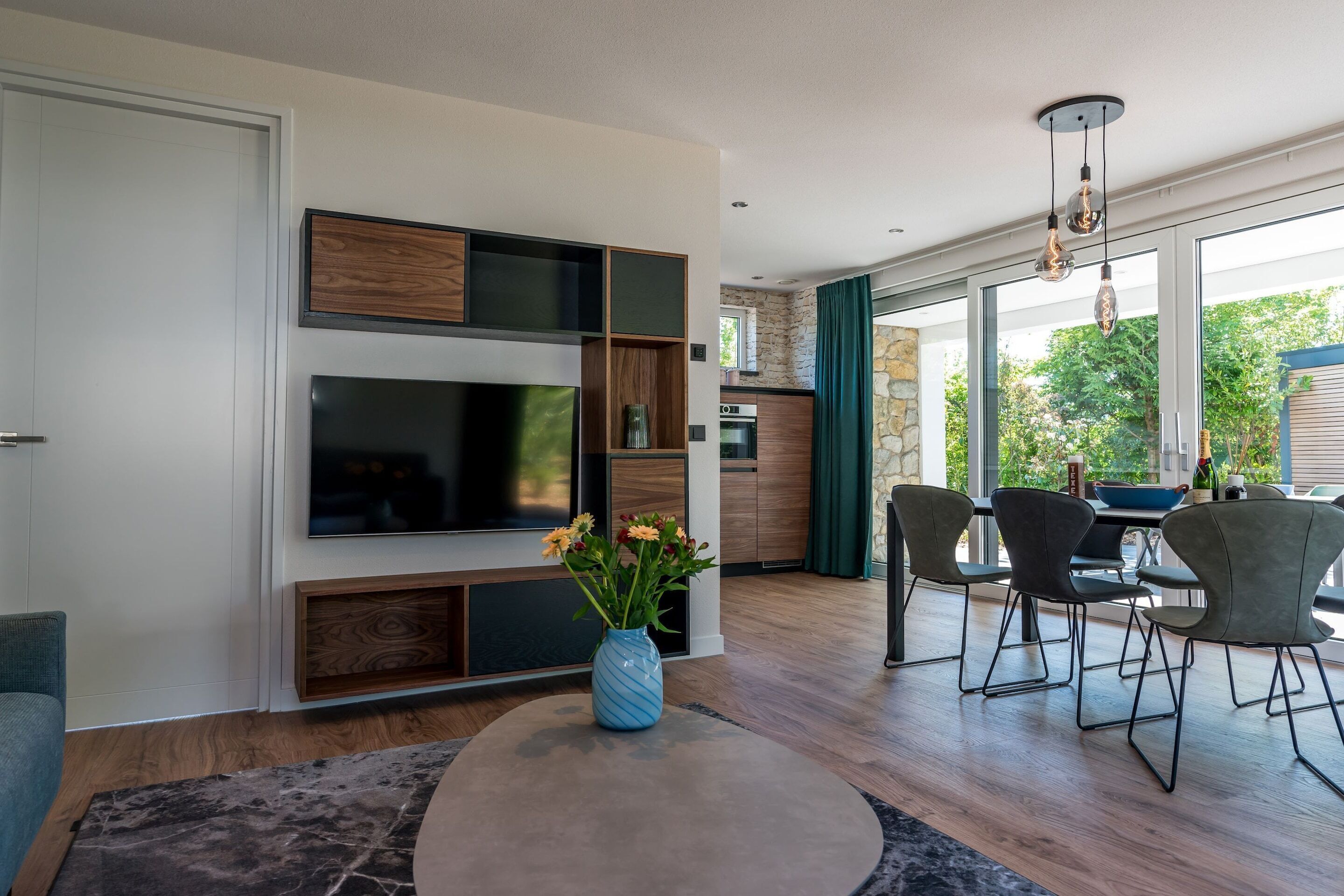 Comfort Villa, 3 Bedrooms | Living room | DVD player