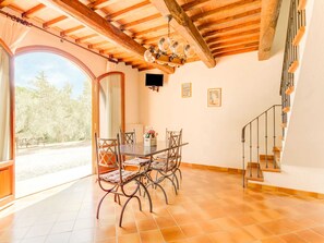 Dining - Countryside Holiday Home in Gambassi Terme With Garden (Gambassi Terme)