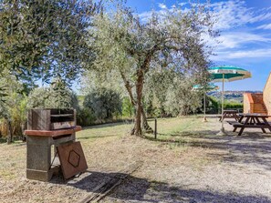 Deluxe House, 3 Bedrooms | Balcony - Countryside Holiday Home in Gambassi Terme With Garden (Gambassi Terme)