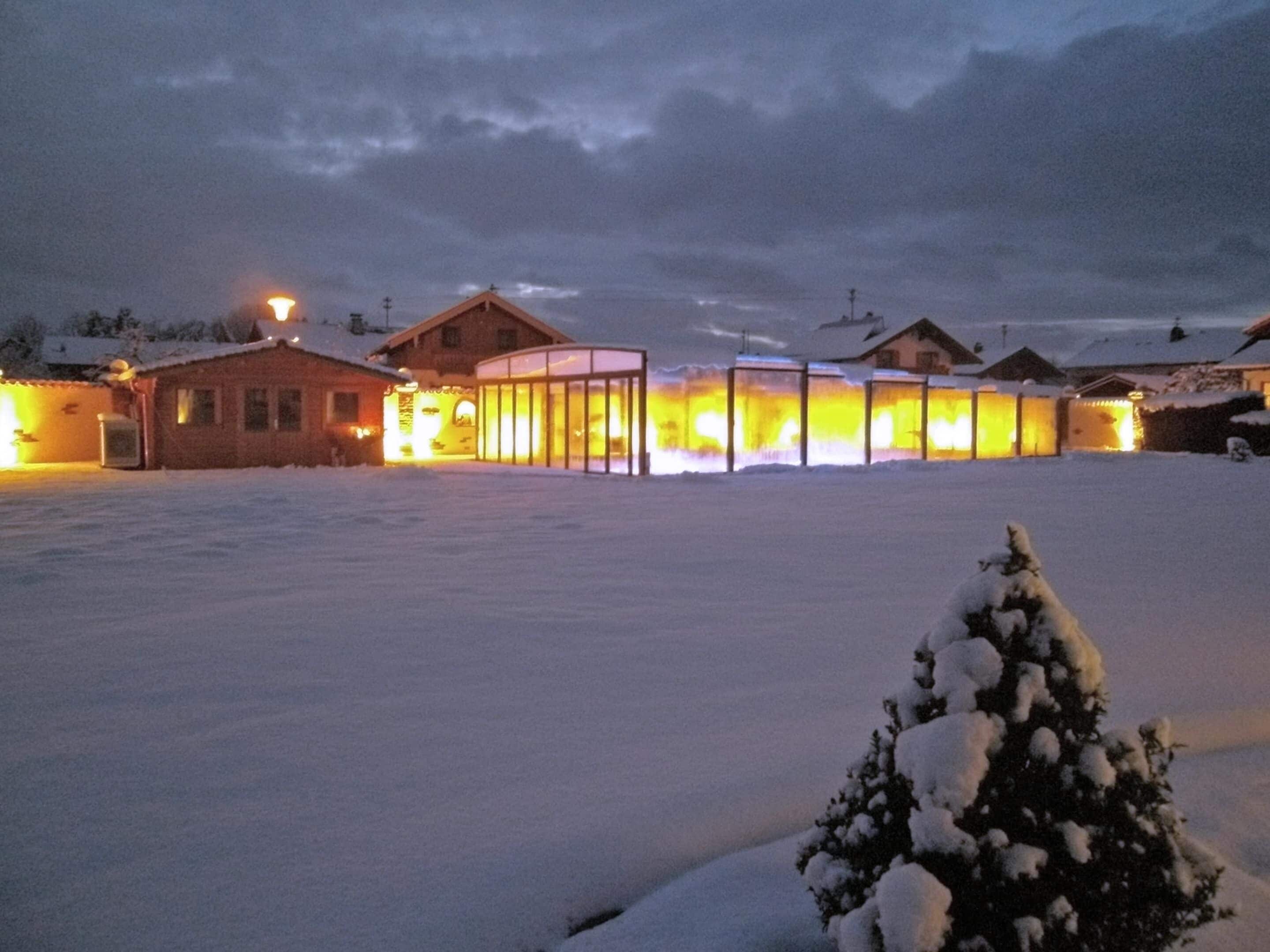 Indoor pool, outdoor pool