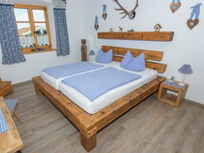 Leilighet – classic, 3 soverom | 13 soverom, individuelt innredet og sengetøy