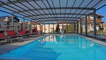 Căn hộ tiện nghi đơn giản, 2 phòng ngủ | Hồ bơi | Hồ bơi trong nhà, hồ bơi ngoài trời