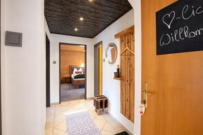 Interior - Modern Apartment in Kitzbuhel Near Ski Area (Kitzbuhel)