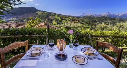 Gorgeous Apartment With Pool Near Sibillini Mountains