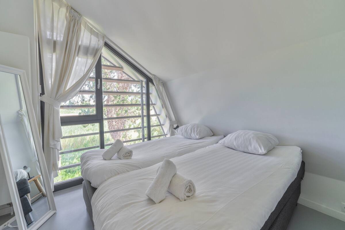 Casa Confort, 3 habitaciones | 6 habitaciones, muebles diferentes y ropa de cama