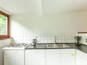Comfort Apartment, 1 Bedroom | Private kitchen | Fridge, microwave, coffee/tea maker, highchair - House Situated on a Magnificent Estate (Durbuy)