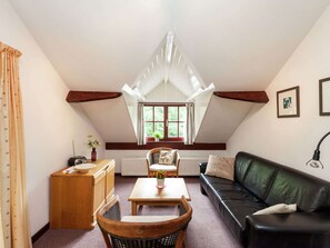 Comfort Apartment, 1 Bedroom | Living room | DVD player - House Situated on a Magnificent Estate (Durbuy)