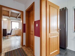 Rumah Comfort, 3 kamar tidur | Resepsionis