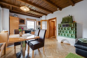 Classic House, 3 Bedrooms | Dining - Beautiful Holiday Home in Viechtach With Views (Viechtach)