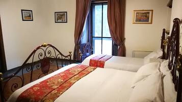 2 bedrooms, individually furnished, bed sheets