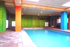 Indoor pool, outdoor pool - Lovely House With Much Luxury and Comfort (Waimes)