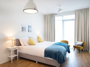 Comfort Apartment, 2 Bedrooms | 4 bedrooms, individually furnished, bed sheets - Appealing Apartment in Den Haag With Balcony, Terrace (The Hague)