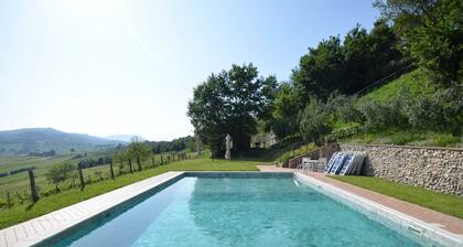 Lovely Holiday Home in Monte Colombo on Farm