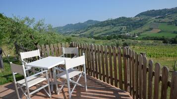 Comfort House, 3 Bedrooms | Balcony