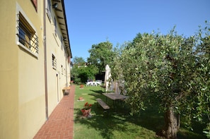 Comfort House, 3 Bedrooms | Garden