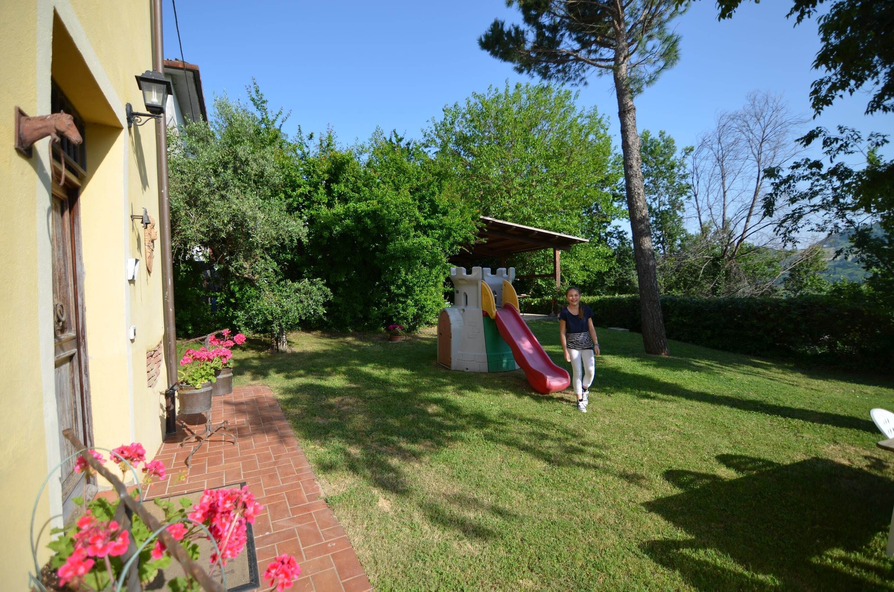 Comfort House, 3 Bedrooms | Garden