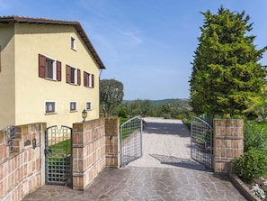 Deluxe House, 4 Bedrooms | Reception