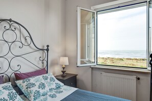 Comfort-Haus, 2 Schlafzimmer | 2 Schlafzimmer, individuell eingerichtet, Bettwäsche