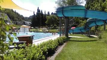 Classic-Apartment, 2 Schlafzimmer | Blick von der Unterkunft