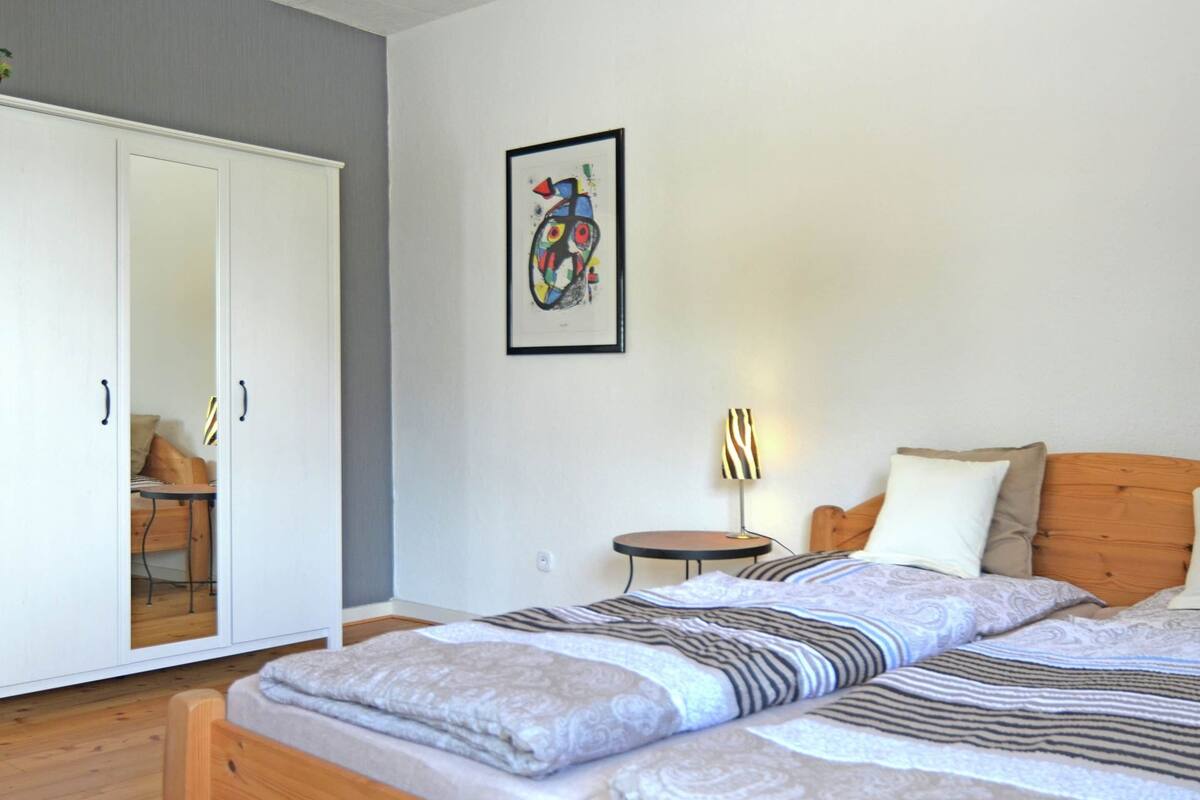Comfort Apartment, 1 Bedroom | 3 bedrooms, bed sheets