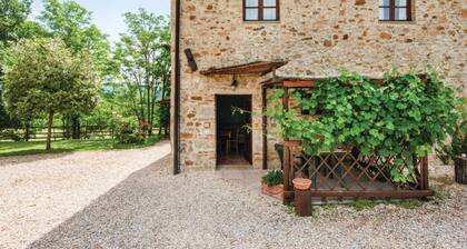 Scenic Apartment in Casole D'elsa With Pool