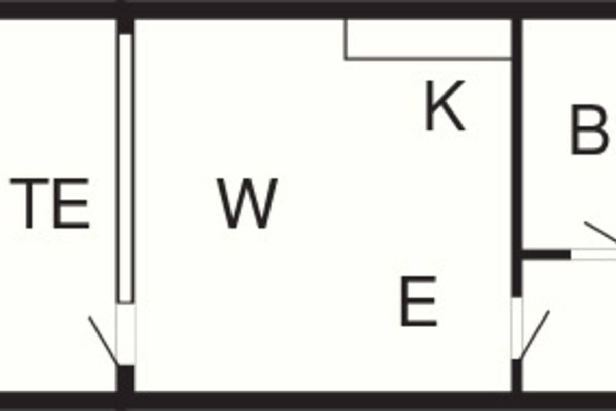 Un plan d’étage avec les pièces identifiées par les lettres suivantes : TE, W, E, K, B, Z et F.