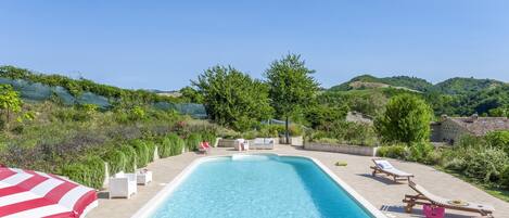 Maison Classique, 4 chambres | Piscine | Piscine couverte, piscine extérieure