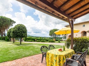 Balcony - Aesthetic Farmhouse in Bucine With Barbecue (Bucine)