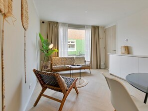 Classic Apartment, 1 Bedroom | Living room - Pleasant Holiday Home in Vrouwenpolder With Garden (Vrouwenpolder)