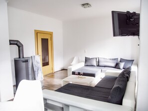 Appartement Deluxe, 3 chambres | Salle de séjour