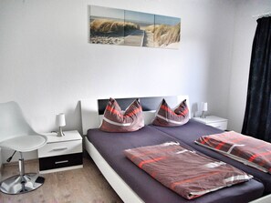 6 habitaciones, muebles diferentes y ropa de cama 
