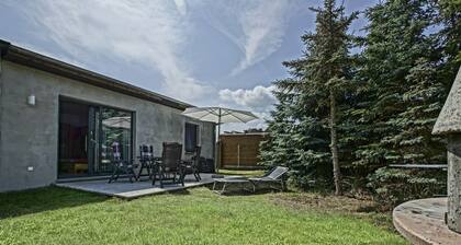 Ground-floor Apartment With Terrace and Large Garden With Lounge Area and Grill
