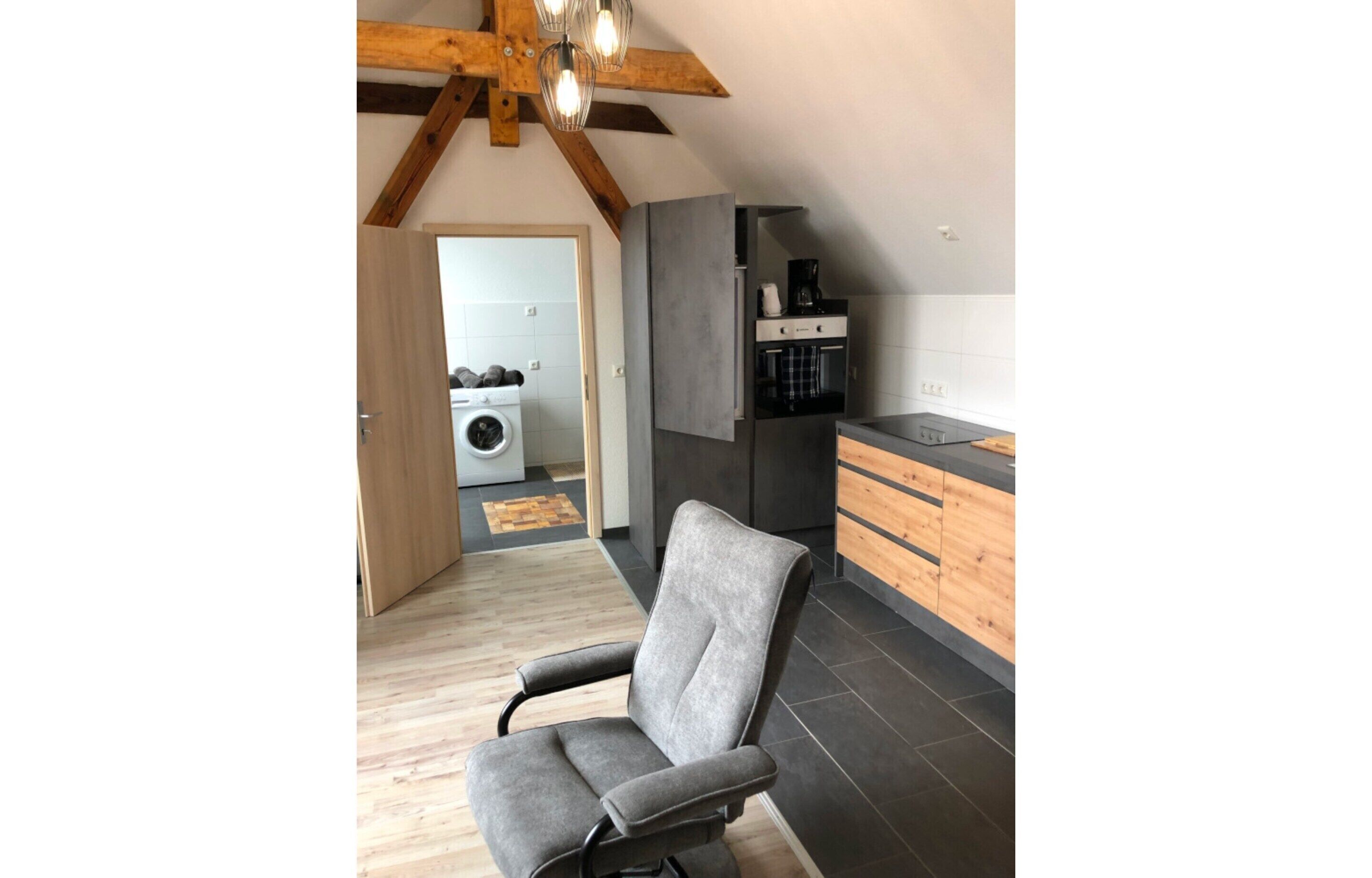 Classic Apartment, 1 Bedroom | Private kitchen | Fridge, microwave, oven, stovetop