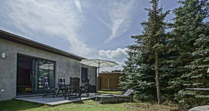 Ground-floor Apartment With Terrace and Large Garden With Lounge Area and Grill