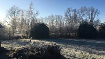 Pemandangan dari hartanah