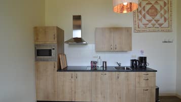 Casa Deluxe, 4 habitaciones | Cocina privada | Frigorífico, microondas, lavavajillas y cafetera o tetera