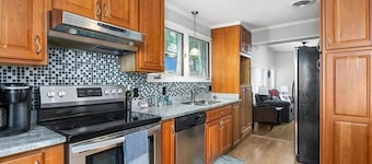 Charming 3-bedroom home on beautiful High Rock Lake with Private Boat Dock