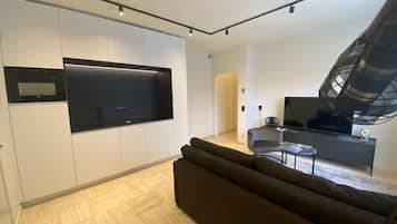 Classic House, 2 Bedrooms | Private kitchen | Fridge, microwave, oven, dishwasher