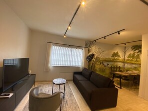 Classic House, 2 Bedrooms | Living room - Modern Holiday Home in Bazel With Garden (Kruibeke)